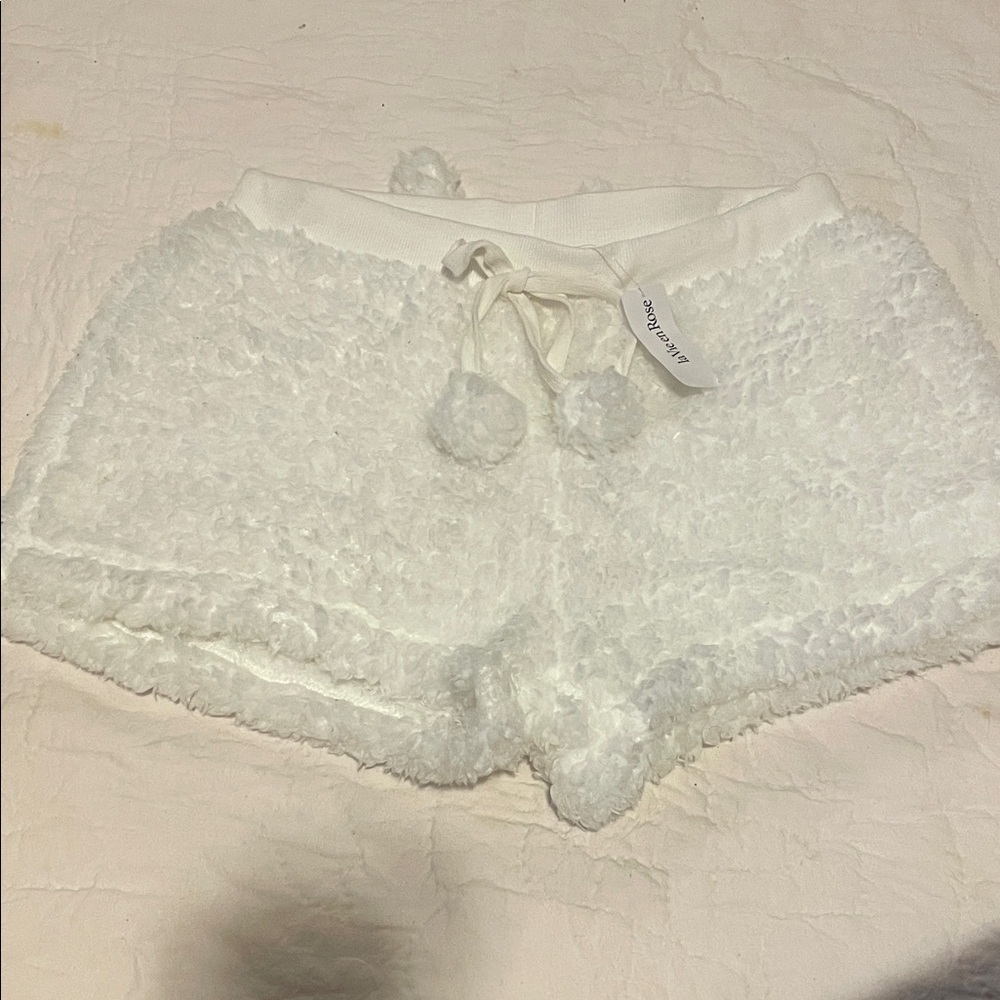 La Vie En Rose Cozy White Pajama Shorts